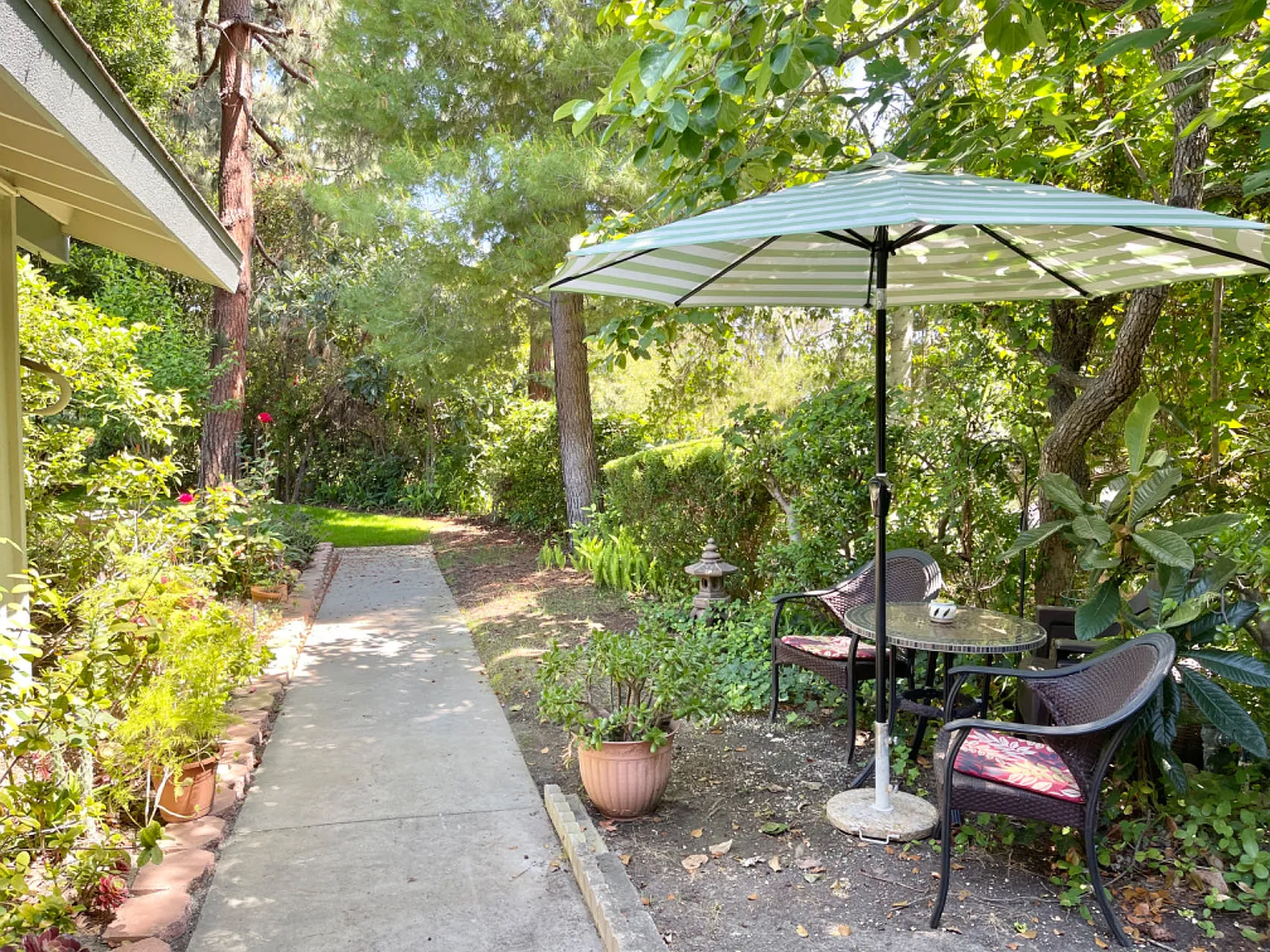2 bed, 953 sqft, $2,800 — Photo 3