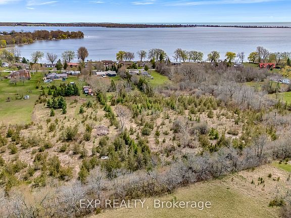 3rd image of 135 Hiscock Shores Rd