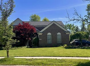 2101 Stonebridge Way, Canton, MI 48188