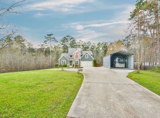 3526 Oakcrest Dr, Gainesville, GA 30501