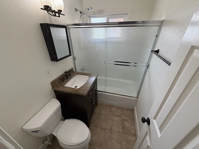 465 Stansbury Dr — Photo 6