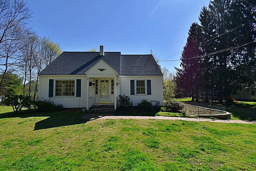 20 E Main St, Southborough, MA 01772 Zillow