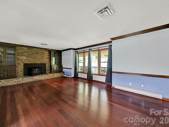 5th image of 5913 Tom Query Rd