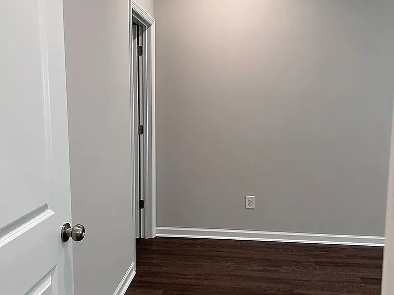 240 Carriage Ln — Photo 17