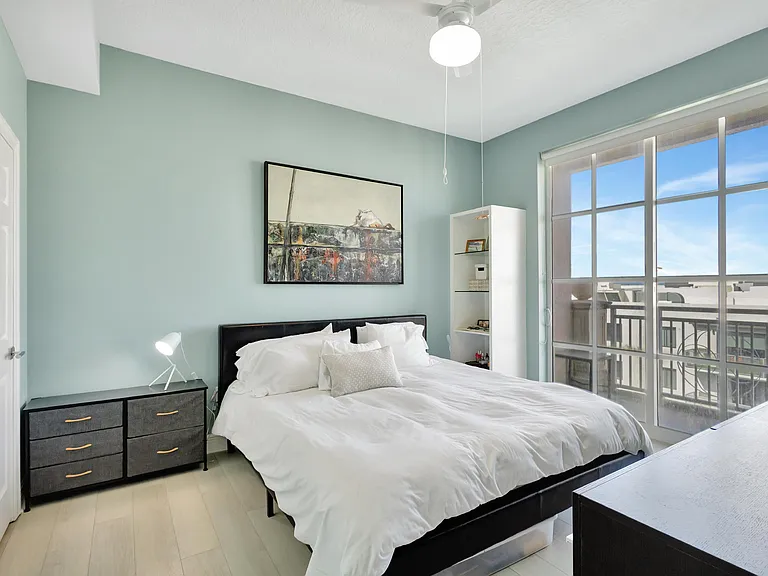 410 Evernia St #801 — Photo 13
