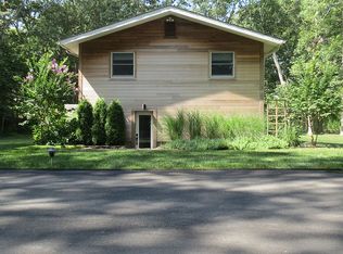 87 Rose Hill Rd, Southampton, NY 11968