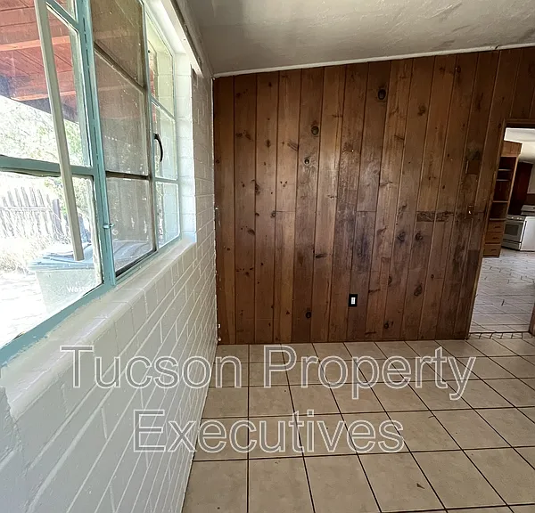 1615 E Adelaide Dr #4 — Photo 25