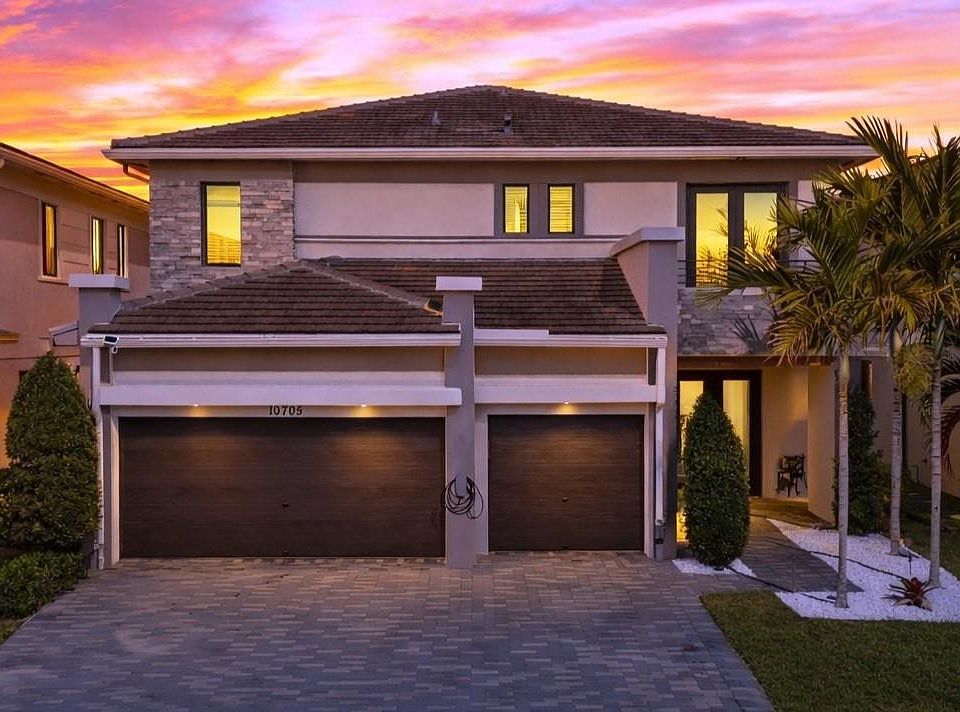 1st image of 10705 Aqua Court