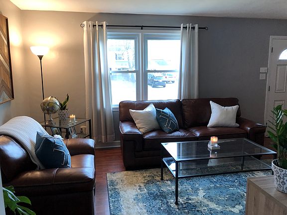 3rd image of 3720 Silina Dr