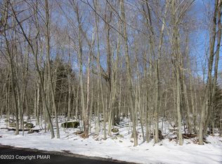 80CC Delbert Dr, Gouldsboro, PA 18424