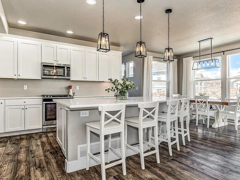 2372 Pelican Bay Dr — Photo 3