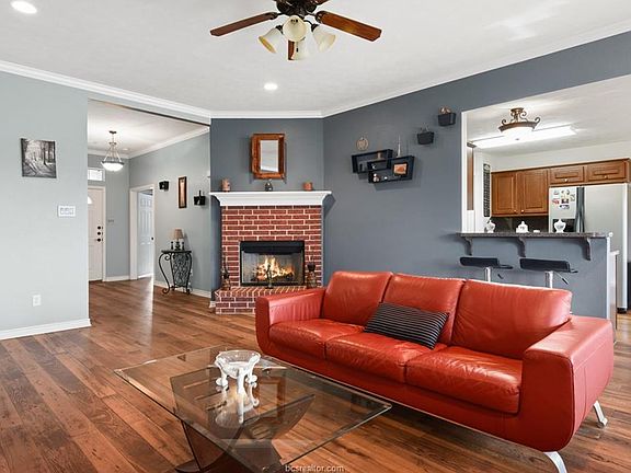 4th image of 3716 Dove Hollow Ln