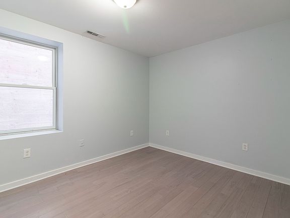 3rd image of 718 N 15th St #44