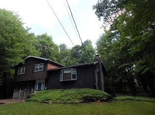 149 Maple Rd, Blakeslee, PA 18610