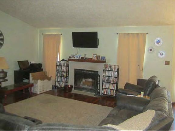 3rd image of 2420 W Laguna Dr