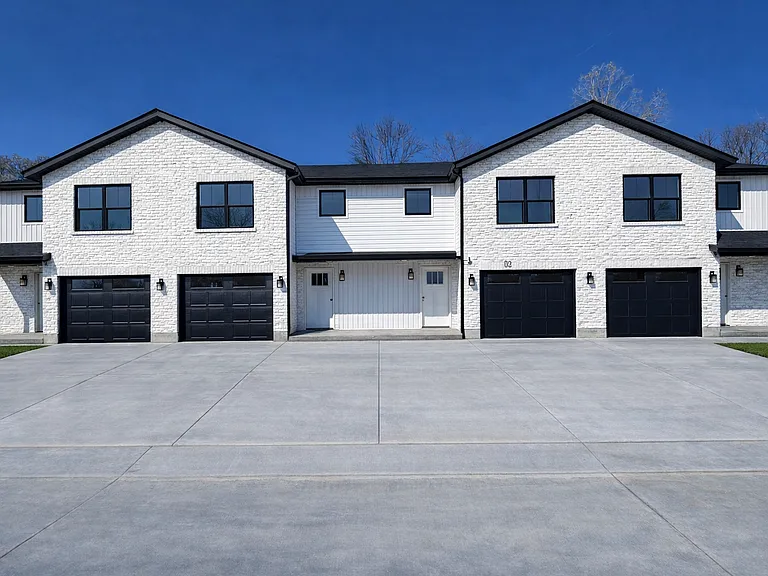 3BR-2.5BA Bi-Level Townhome with attached 1 car garage.
