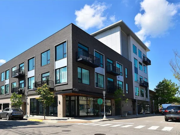 750 Forest Ave Unit 304, Birmingham, MI 48009