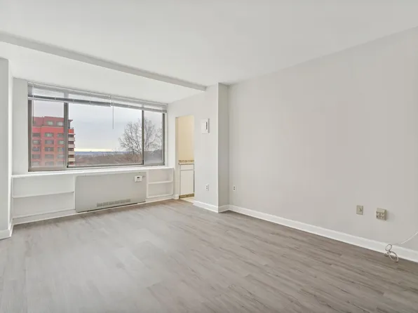 1111 Arlington Blvd, Arlington, VA