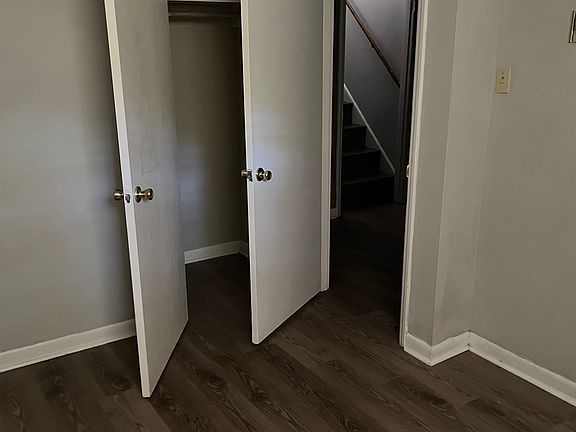 4th image of 210 Richardson St #B