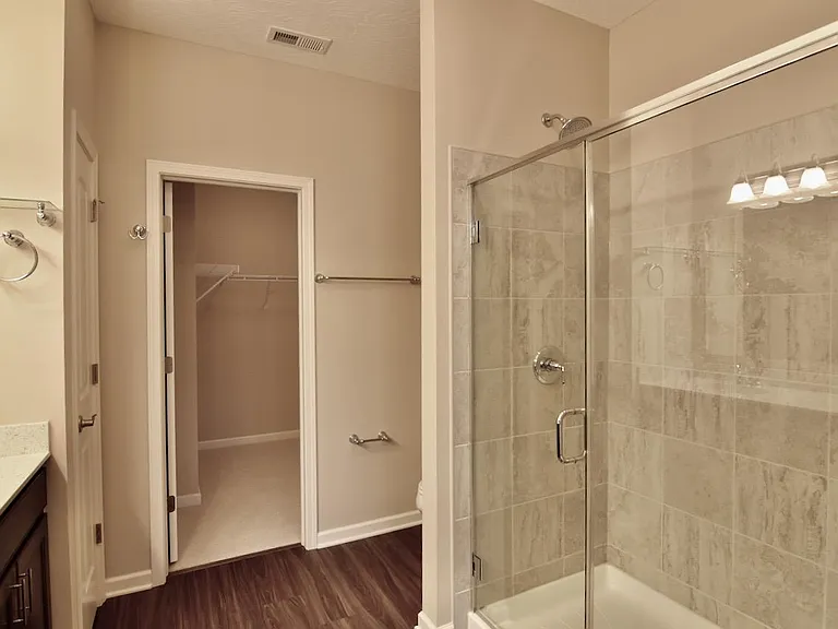 164 Broadmoore Blvd — Photo 18