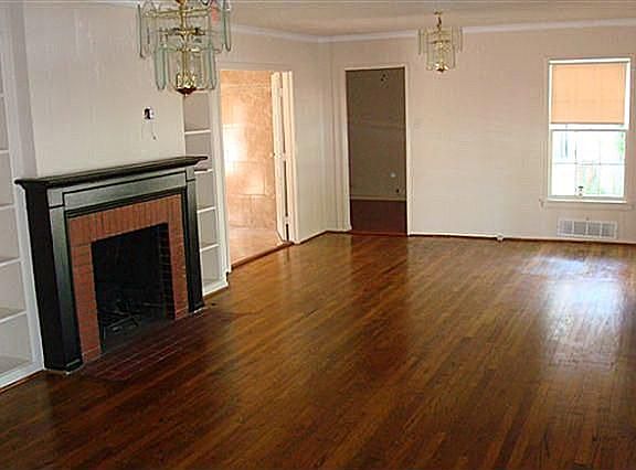 3rd image of 3406 Shorecrest Dr