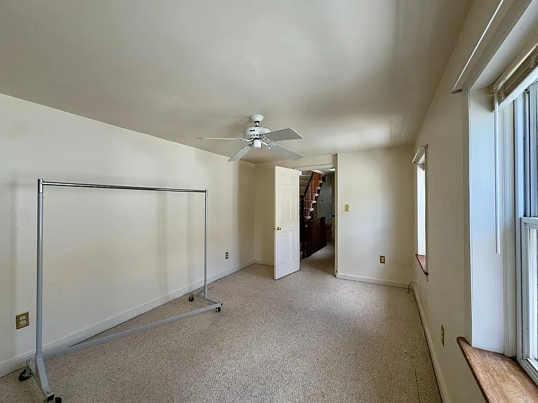 331 S Ann St — Photo 27