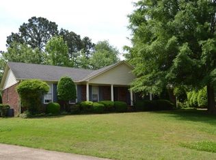 261 Chickering Rd, Jackson, TN 38305