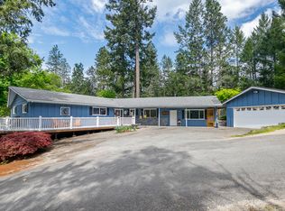 369 Dawn Allan Dr, Grants Pass, OR 97527