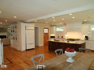 21 Reynolds Rd, Danbury, CT 06810