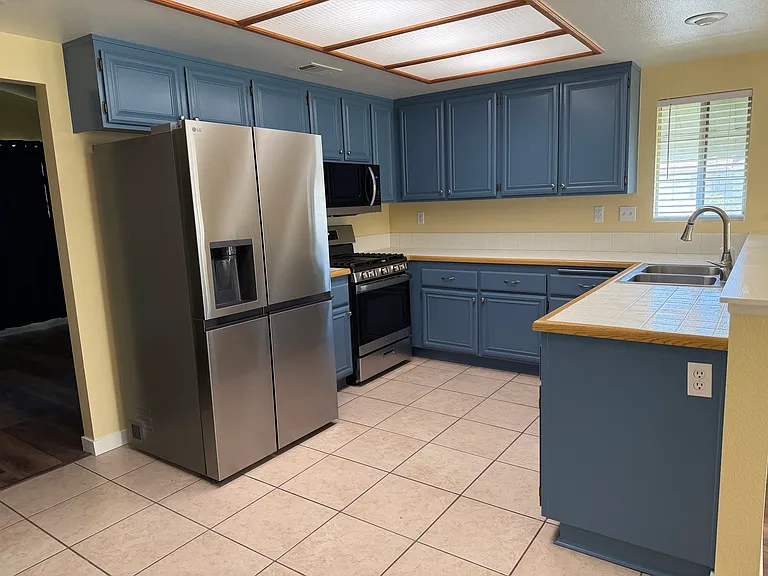 3142 W James St — Photo 21