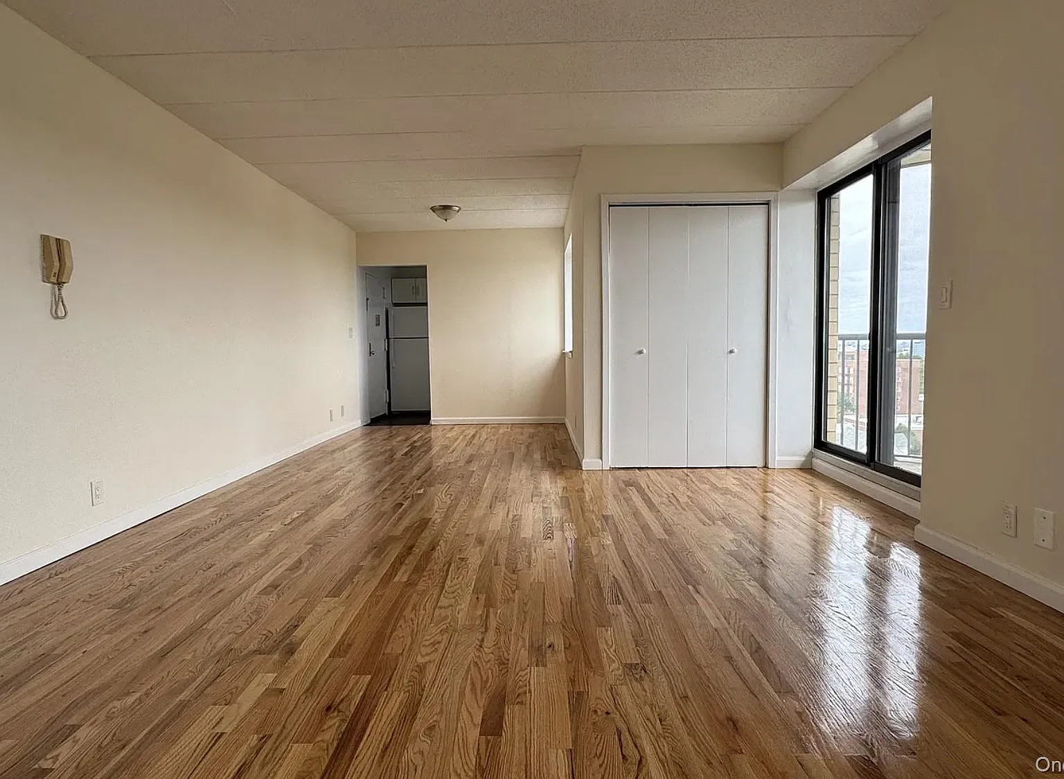2 bed, 850 sqft, $2,800 — Photo 1