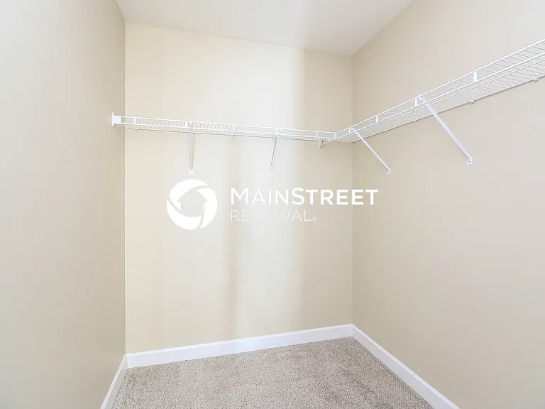 Walk In Closet