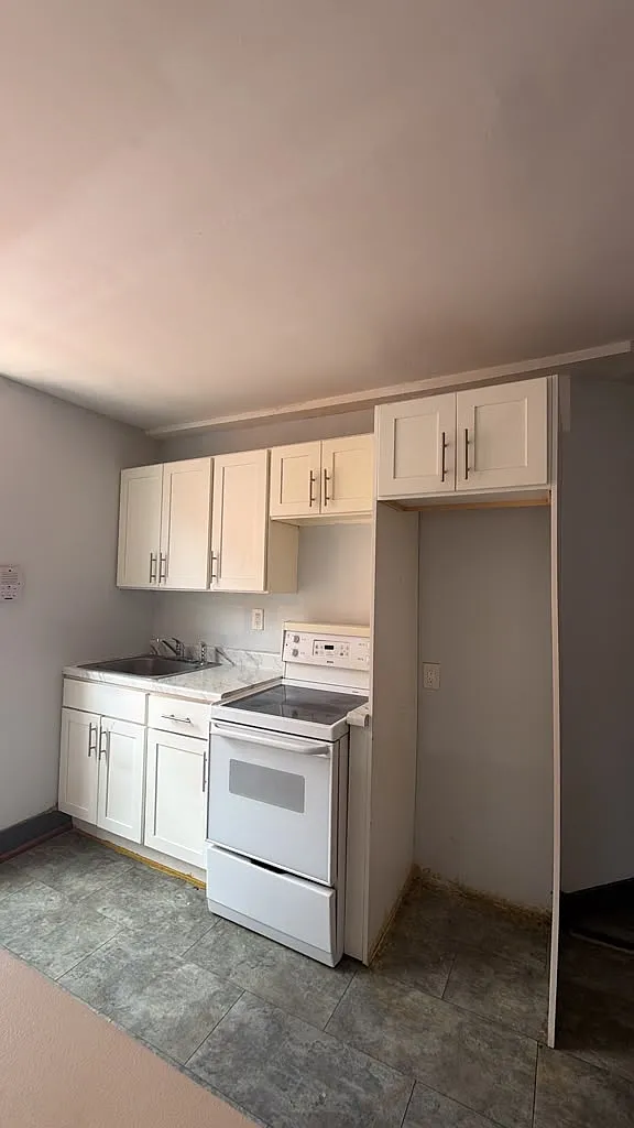 3 bed, $3,500 — Photo 3