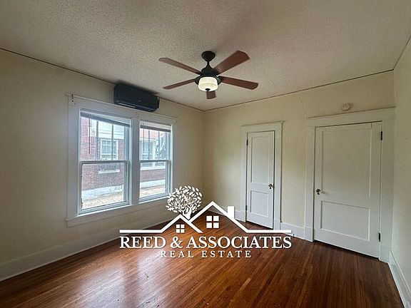 4th image of 855 N Willett St #102