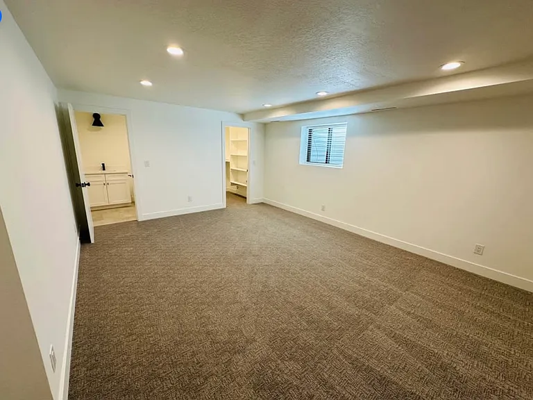1037 N Willow Way — Photo 28