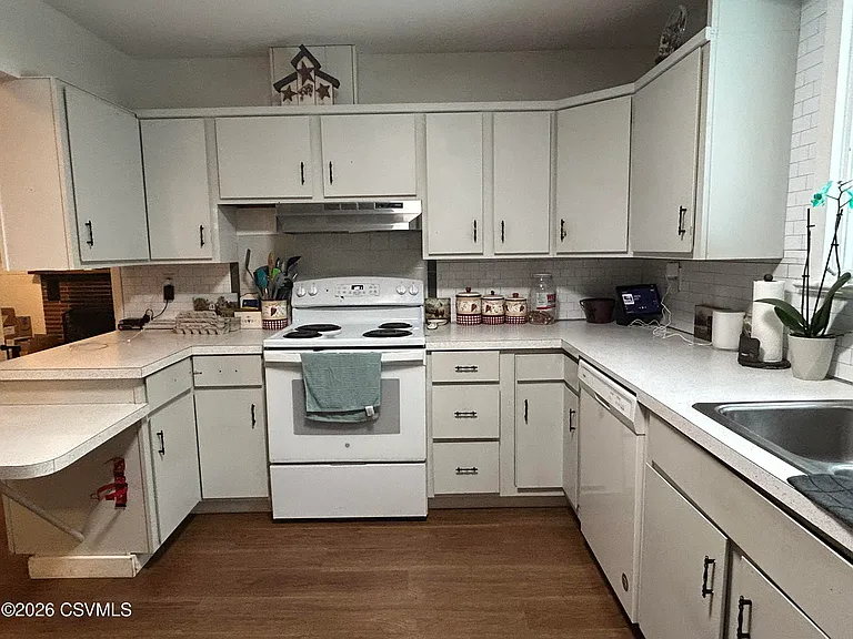 1101 Elimsport Rd — Photo 10