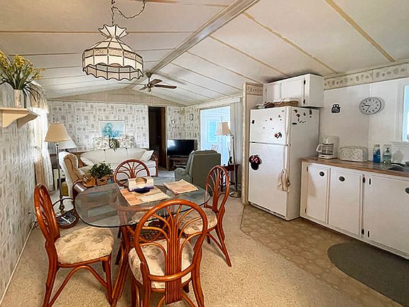 3rd image of 25601 Limequat Ct #L-054