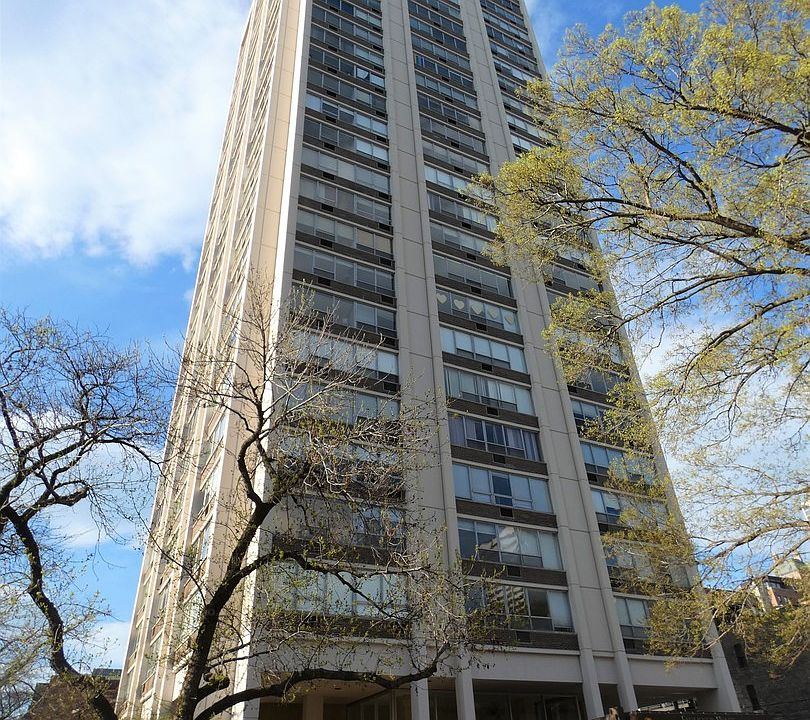 1st image of 70 W Burton Pl APT 2403