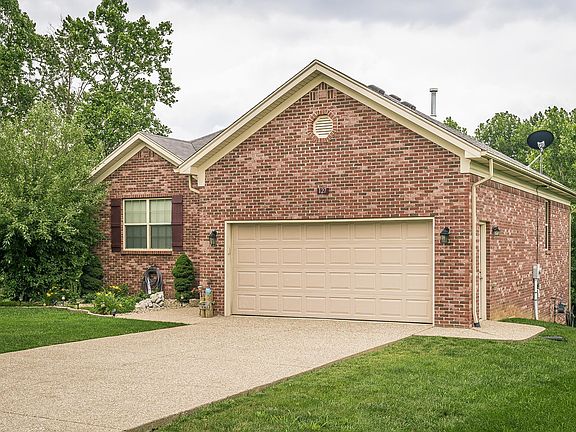 3rd image of 127 Berger Farm Dr