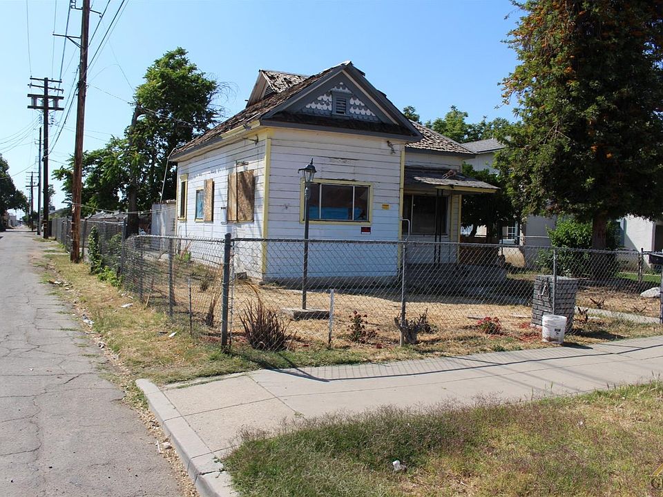 2nd image of 1026 Kern St