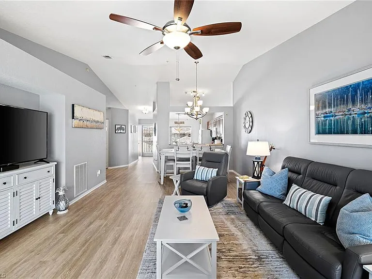 9022 Michael Cir #4 — Photo 7