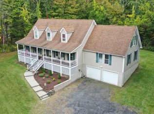 127 Cardinal Rd, Hyde Park, NY 12538