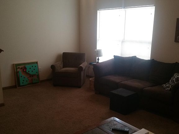3rd image of 706 Glenstone Dr
