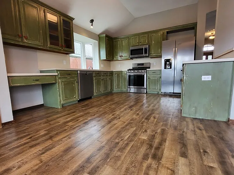3517 Glisten St — Photo 11