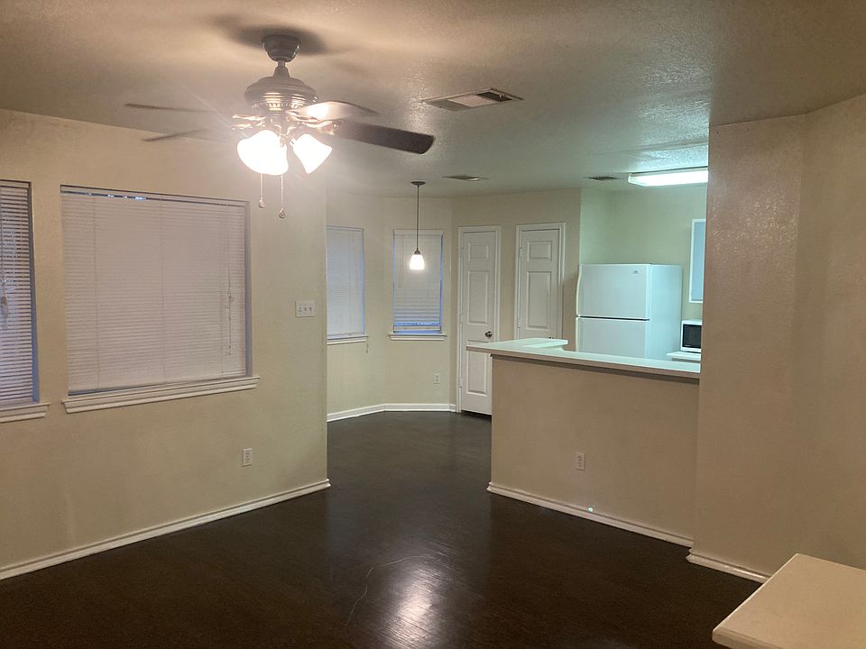 1st image of 837 Sagewood Trl