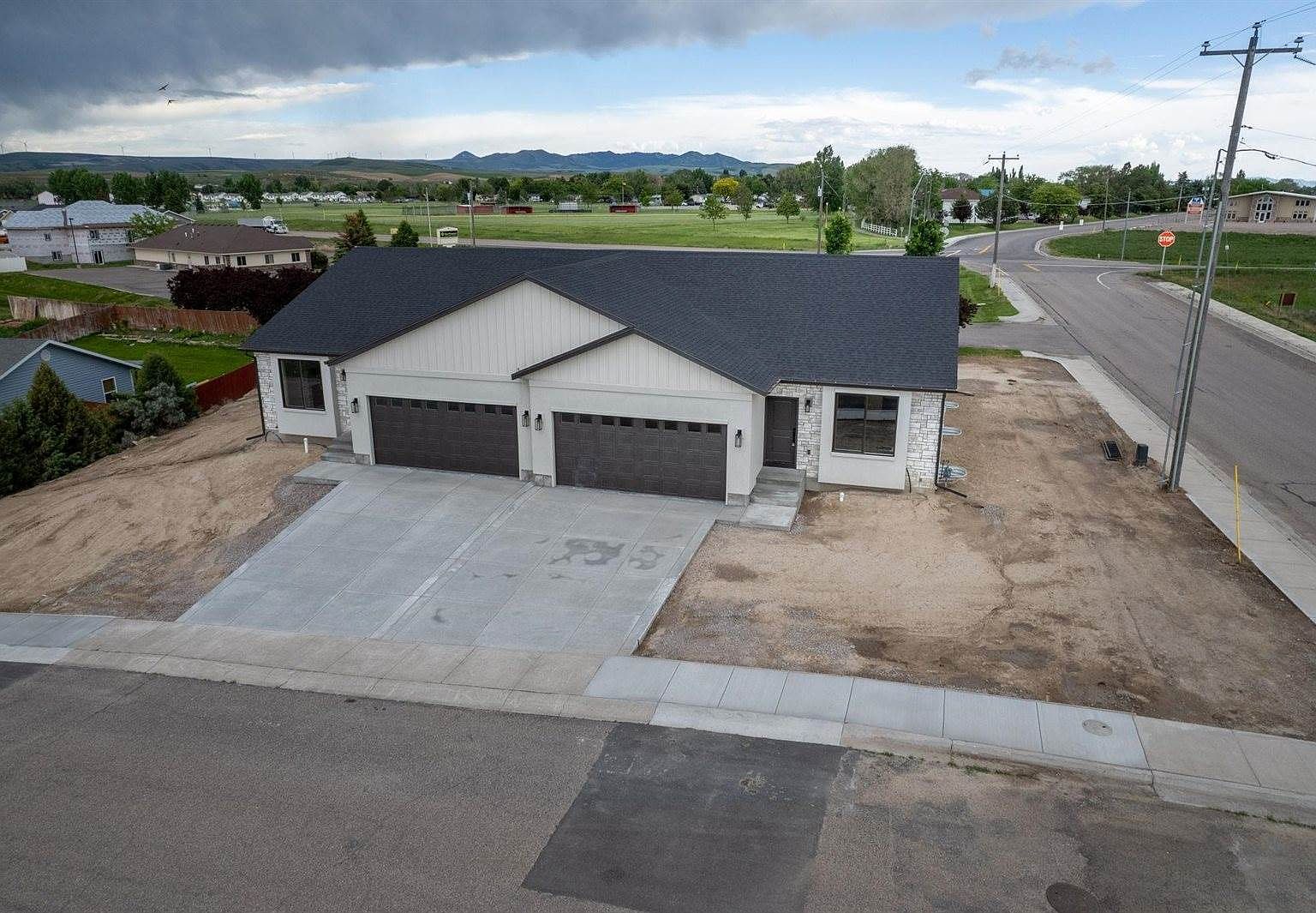320 Lakeview Rd, American Falls, ID 83211 Zillow