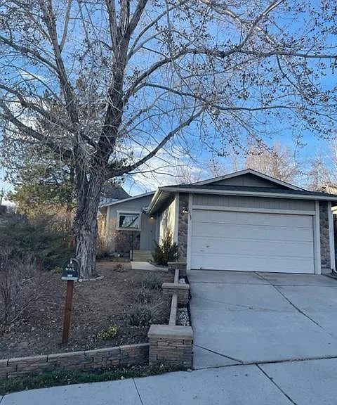 3189 Achilles Dr — Photo 1