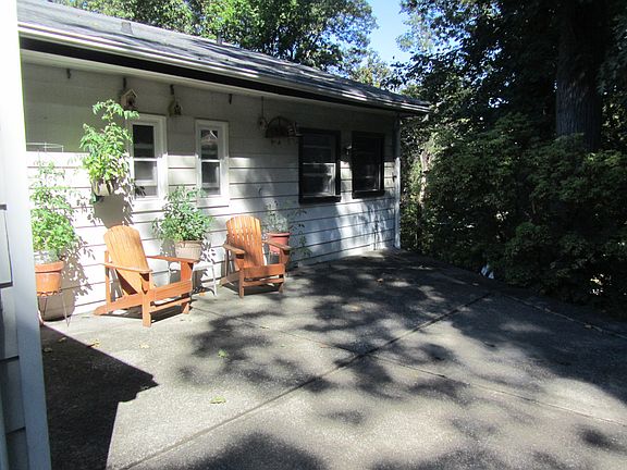5th image of 3524 Lakeside Dr
