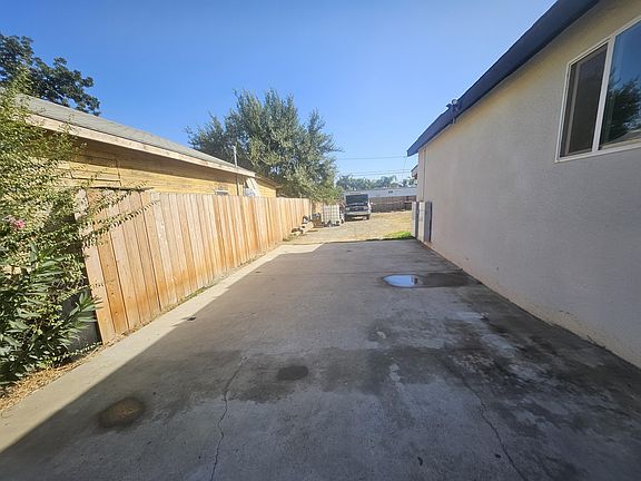 2nd image of 19699 Avenue 195