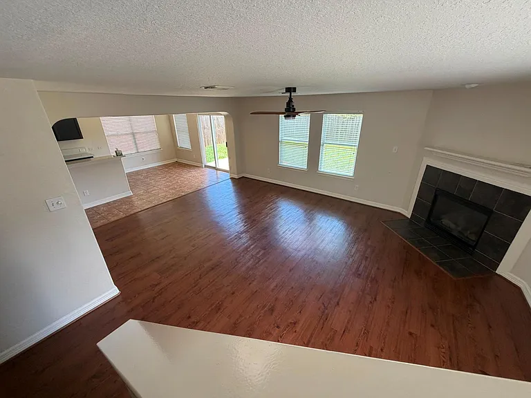 17923 Hollow Hill Ln — Photo 5